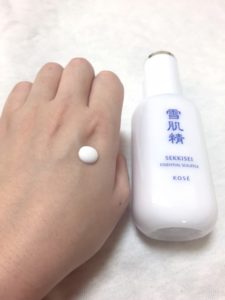 実際ベタつかなかった 雪肌精エッセンシャルスフレの使い方テクニック 100navi